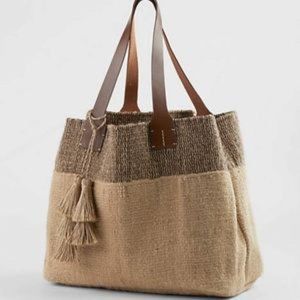 J. JILL - Neutral  shopper/tote. Used once or twice- excellent condition.